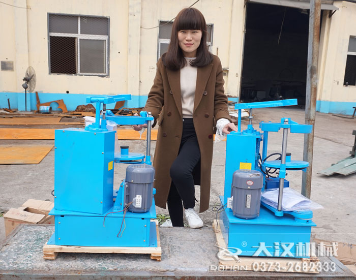 標(biāo)準(zhǔn)篩振篩機(jī) 標(biāo)準(zhǔn)篩振篩機(jī)